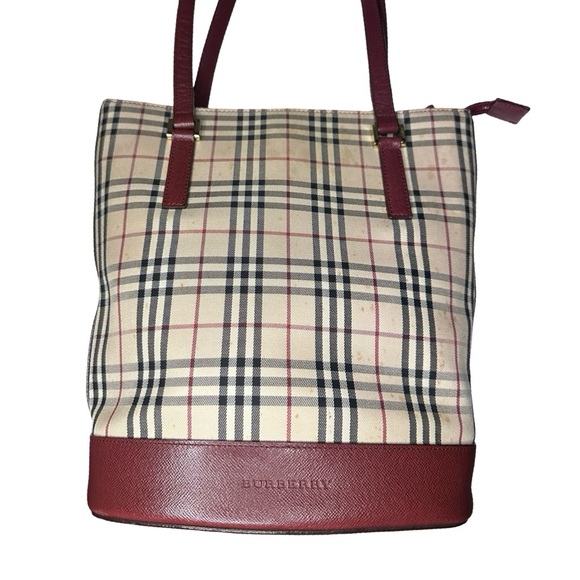 BURBERRY zip top nova check tote - leather handles and trim - pre loved vintage - Picture 2 of 12